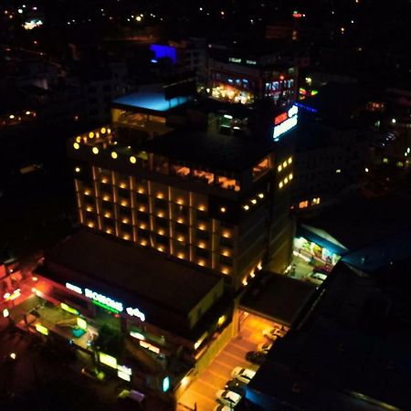 فندق بلوسومز Tiruchirappalli المظهر الخارجي الصورة